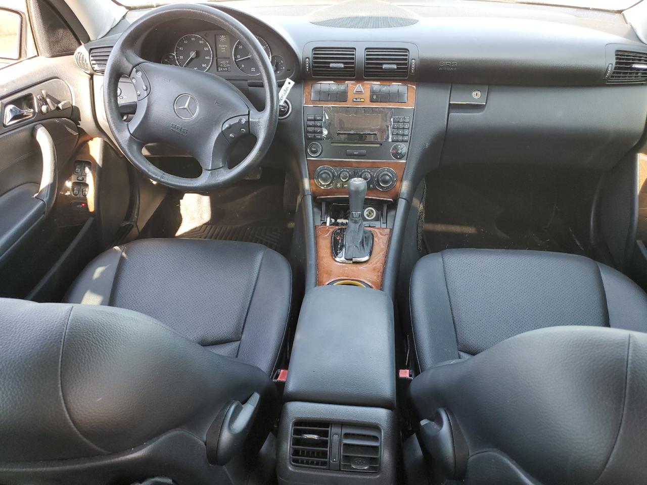 2007 Mercedes-Benz C-klasse VIN WDBRF54H17F856108 Copart auction photo, minor dent/scratches damage thumbnail 8