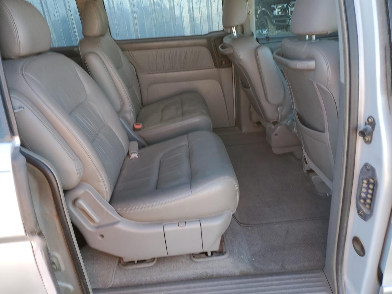 2003 Honda Odyssey VIN 5FNRL18043B025630 Copart auction photo, rear end damage thumbnail 11