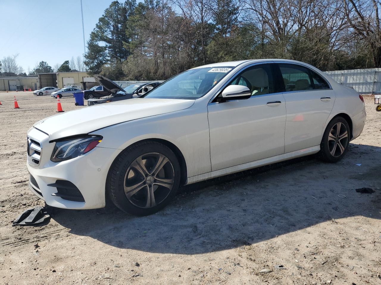 2017 Mercedes-Benz E-klasse VIN WDDZF4JB4HA098698
