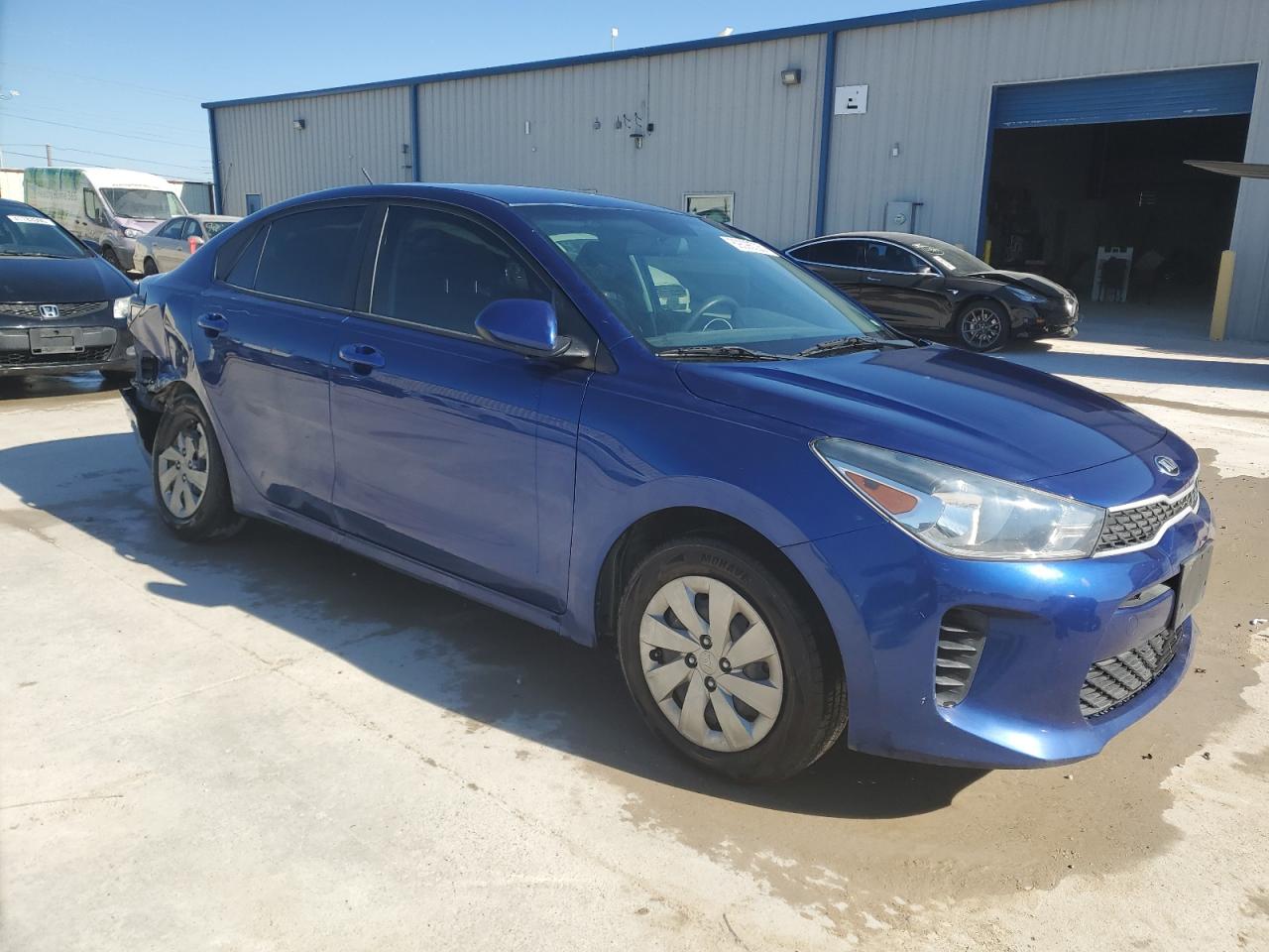 2020 KIA Rio VIN 3KPA24AD2LE311934 Copart auction photo, rear end / side damage thumbnail 4