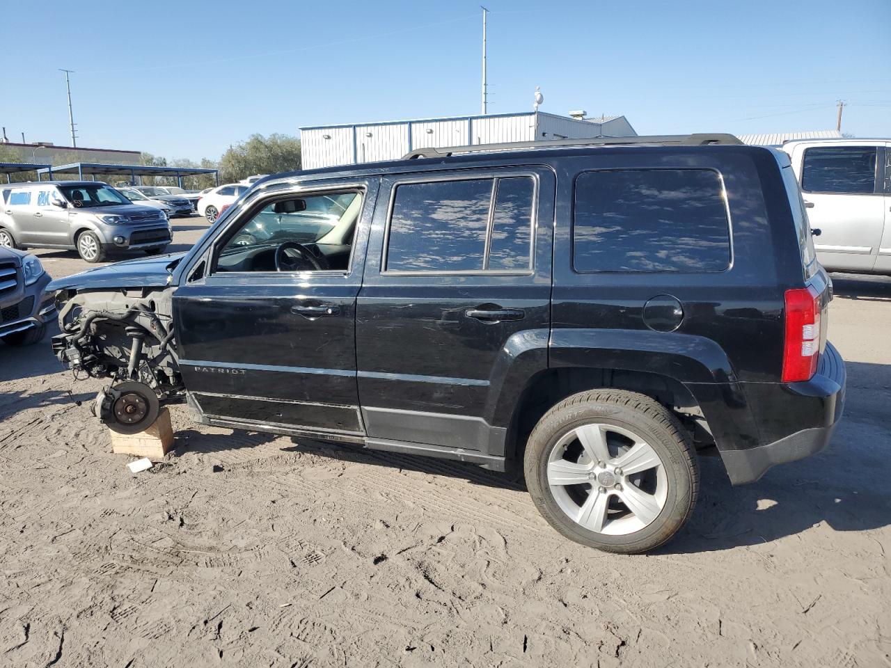 2017 Jeep Liberty (Patriot) VIN 1C4NJPFB0HD182226 Copart auction photo, front end damage thumbnail 2