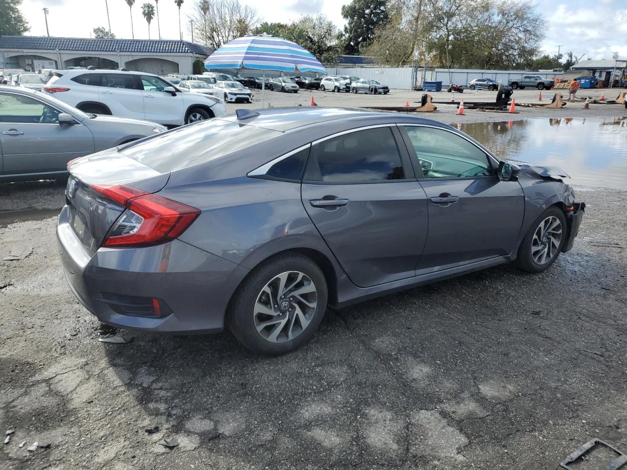 2017 Honda Civic VIN 2HGFC2F7XHH542832 Copart auction photo, front end damage thumbnail 3