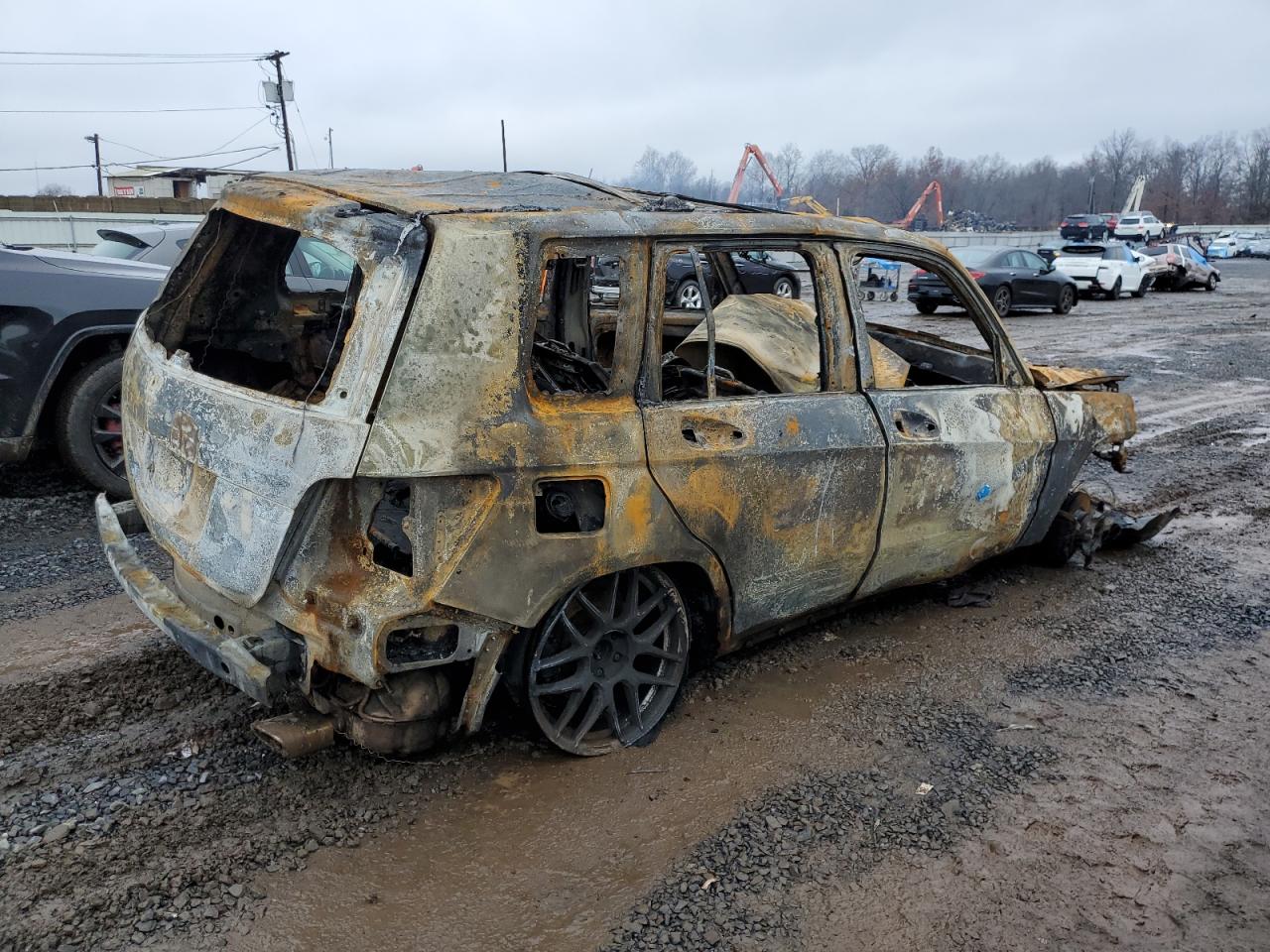 2010 Mercedes-Benz GLK-klasse VIN WDCGG8HB5AF398233 Copart auction photo, burn - interior damage thumbnail 3