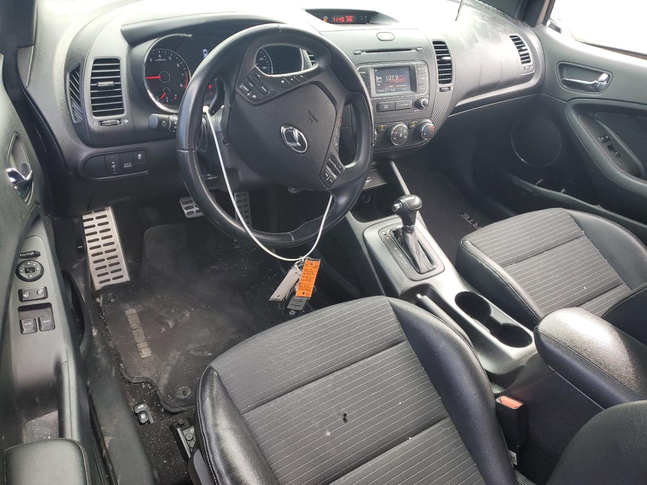 2015 KIA Forte VIN KNAFZ6A31F5380373 Copart auction photo, front end / side damage thumbnail 8