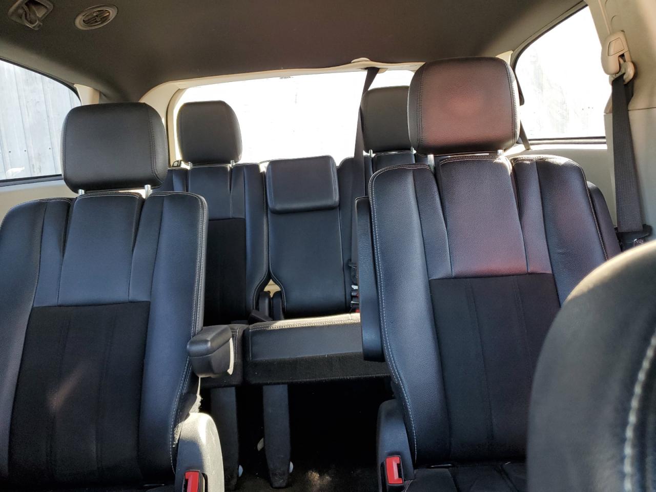 2019 Dodge Caravan VIN 2C4RDGCG7KR800039 Copart auction photo, mechanical damage thumbnail 10
