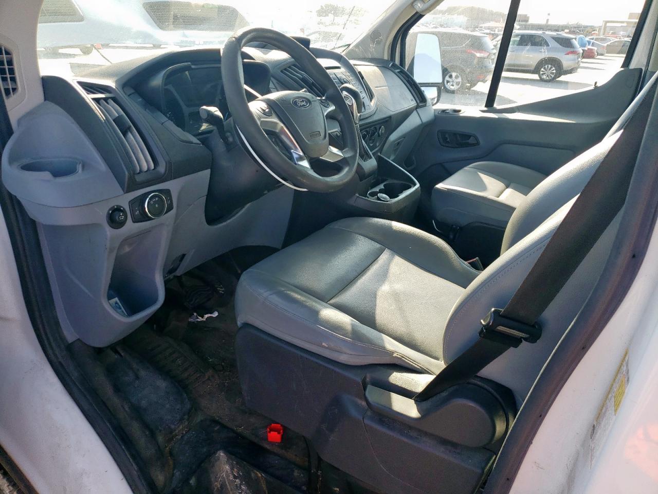 2018 Ford Transit VIN 1FTYE2CM7JKA37745 Copart auction photo, front end damage thumbnail 8