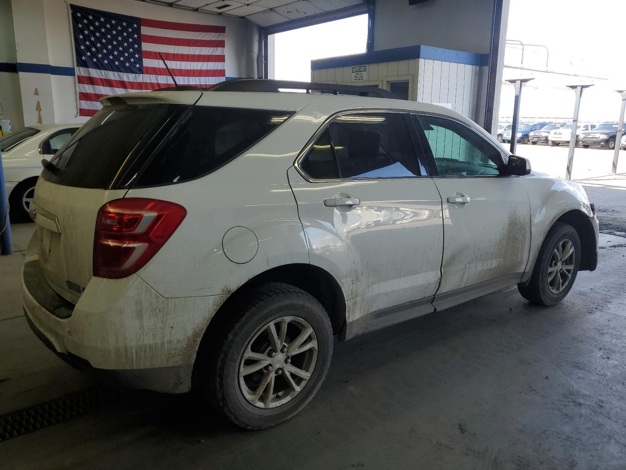 2017 Chevrolet Equinox VIN 2GNFLFEKXH6337512 Copart auction photo, front end / rear end damage thumbnail 3