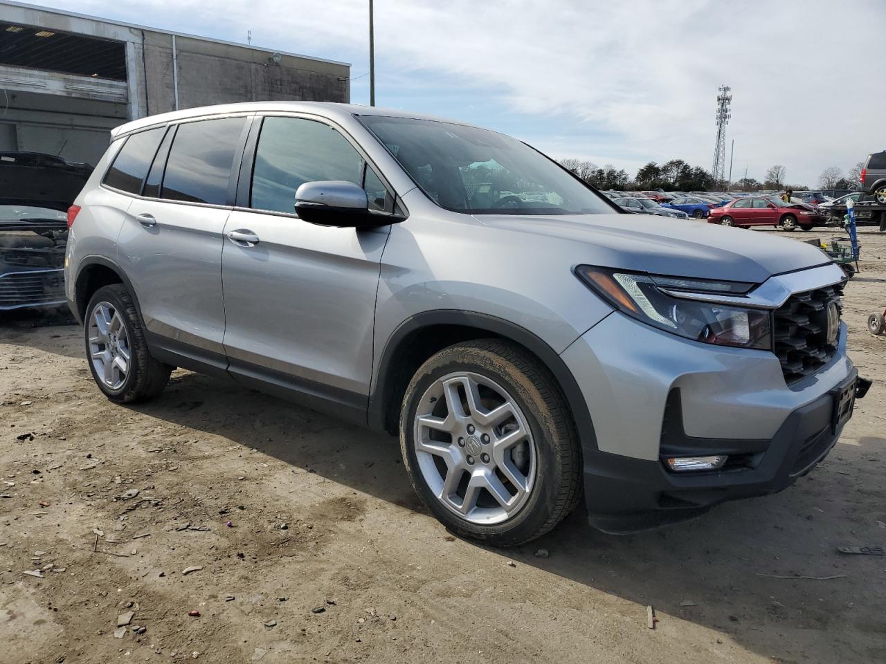 2024 Honda Passport VIN 5FNYF8H56RB019859 Copart auction photo, front end / side damage thumbnail 4