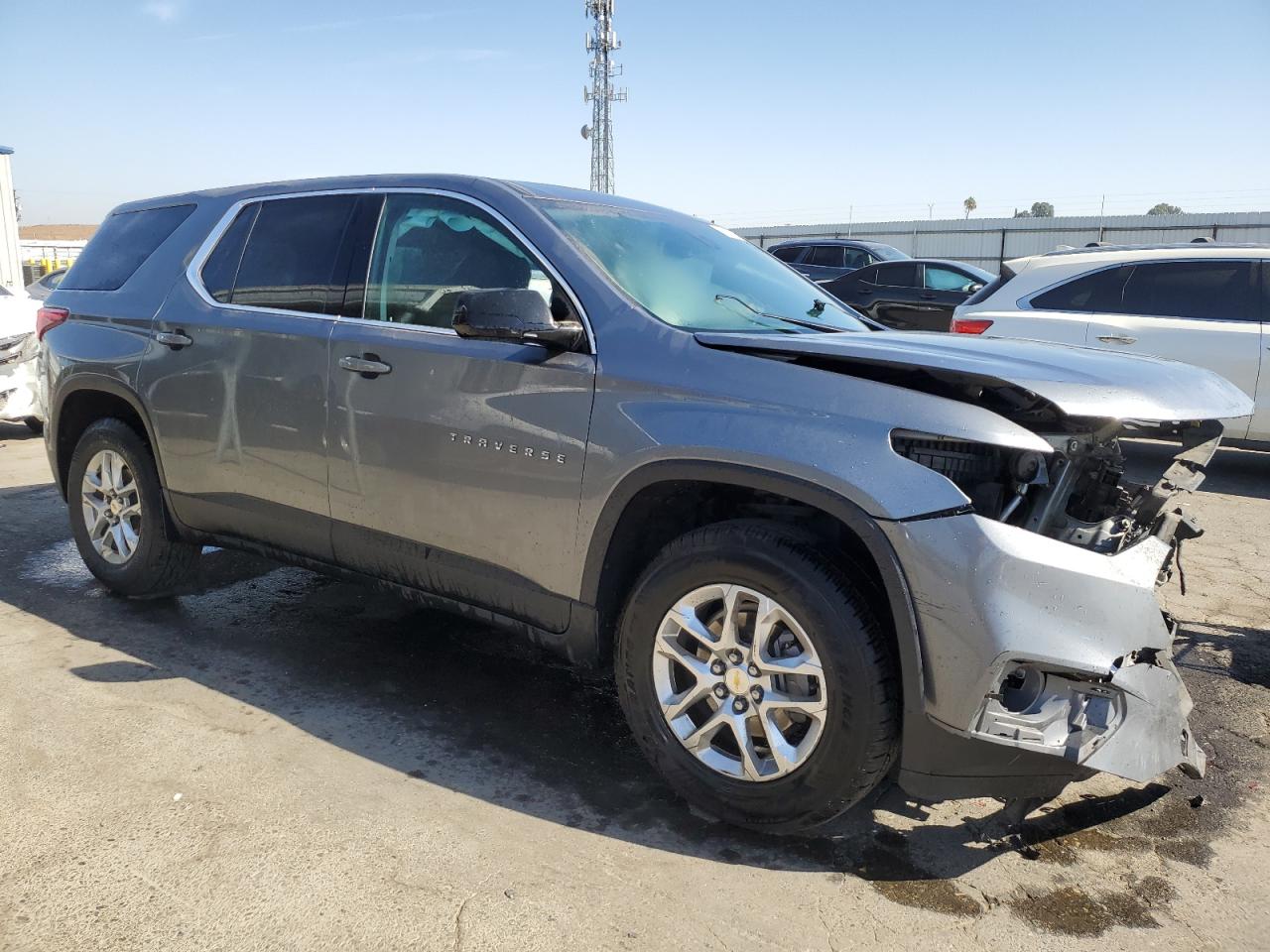 2020 Chevrolet Traverse VIN 1GNERLKW3LJ273020 Copart auction photo, front end / side damage thumbnail 4