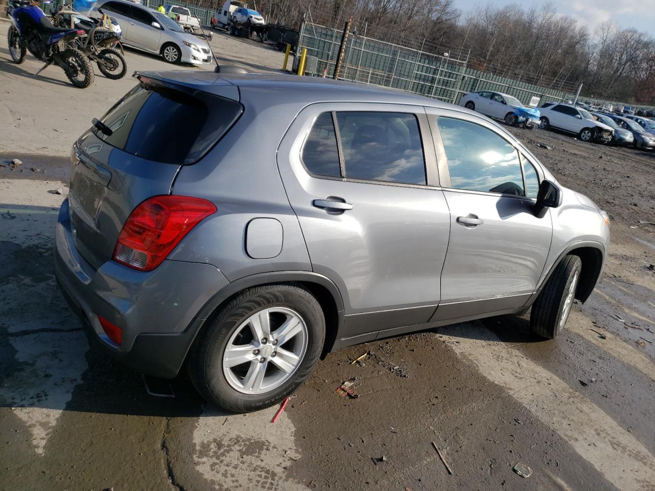 2020 Chevrolet Trax VIN 3GNCJKSB1LL164098 Copart auction photo, side / rear end damage thumbnail 3