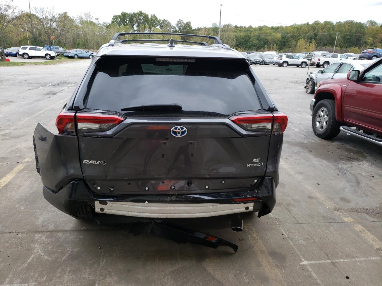 2022 Toyota RAV 4 VIN 4T3T6RFV2NU101918 Copart auction photo, front end / rear end damage thumbnail 6