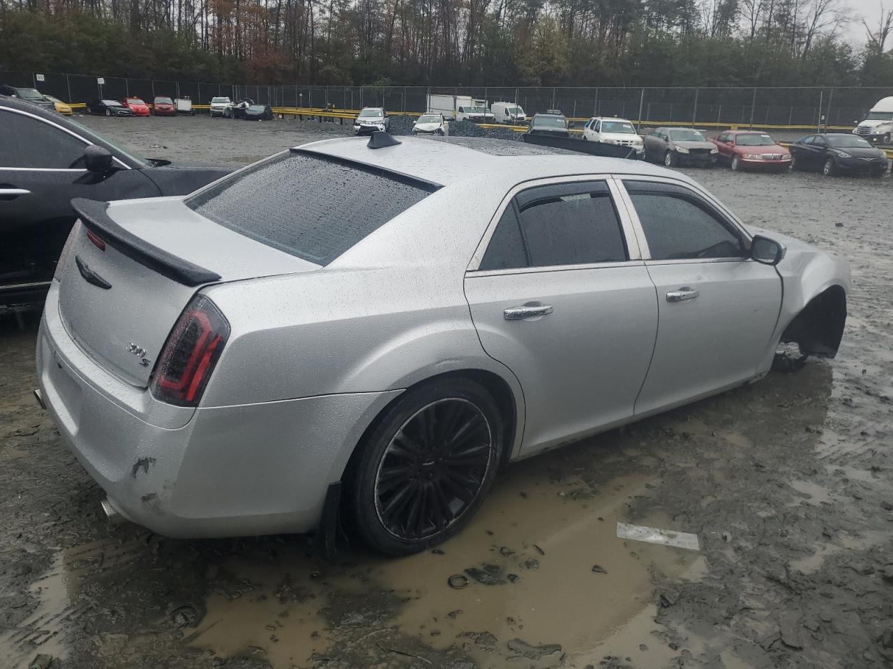 2012 Chrysler 300 VIN 2C3CCABG7CH232779 Copart auction photo, front end / undercarriage damage thumbnail 3