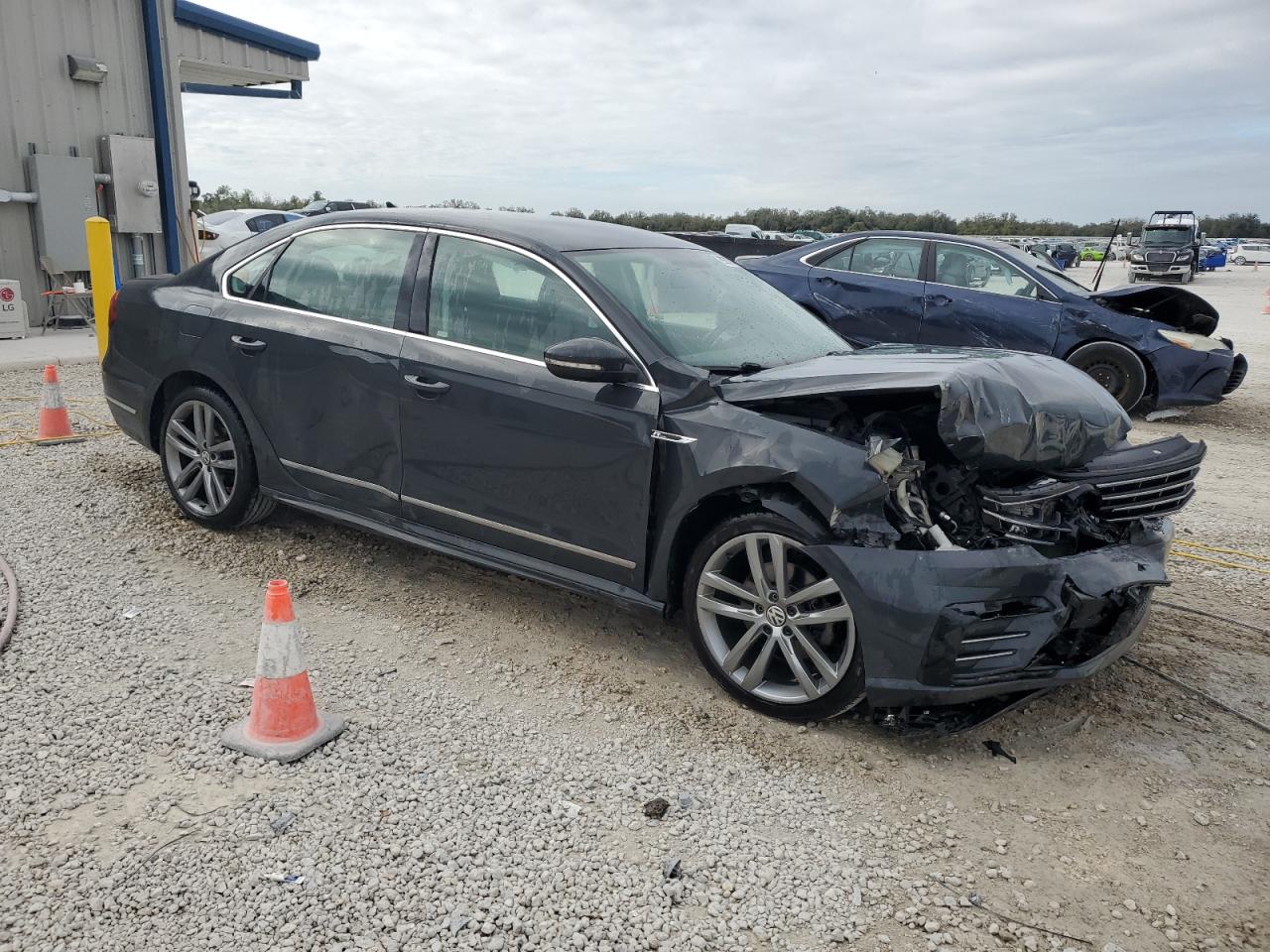 2017 Volkswagen Passat VIN 1VWDT7A36HC064433 Copart auction photo, front end / side damage thumbnail 4