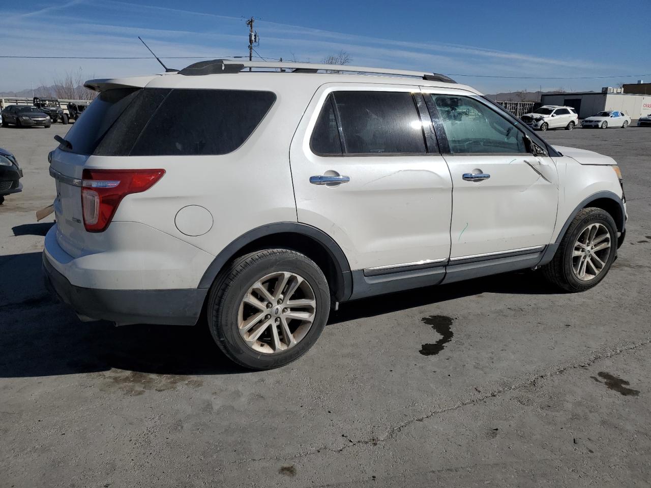 2013 Ford Explorer VIN 1FM5K8D86DGA16355 Copart auction photo, all over damage thumbnail 3
