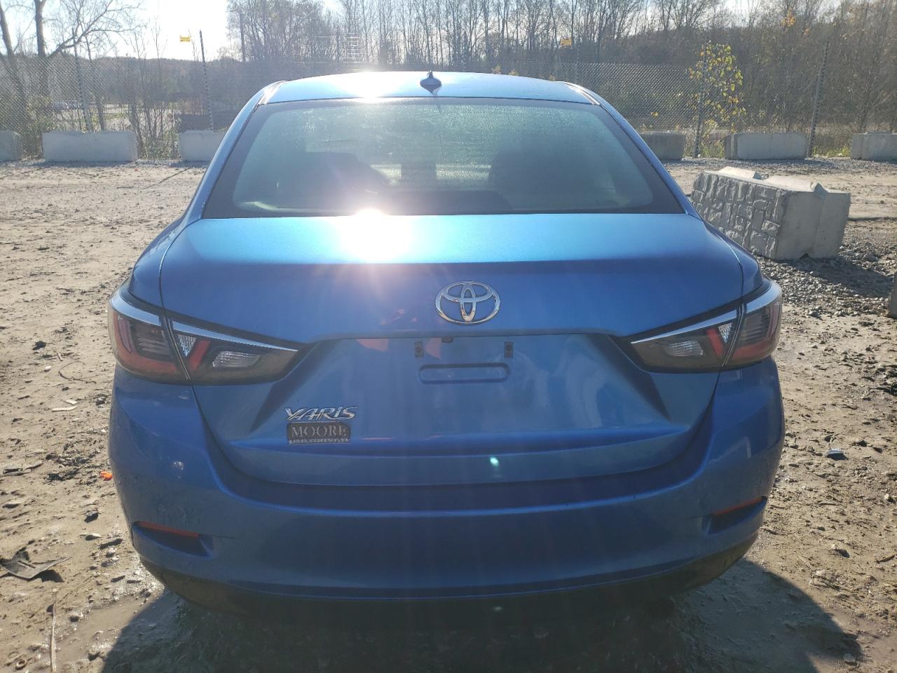 2020 Toyota Yaris VIN 3MYDLBYV9LY714919 Copart auction photo, front end / side damage thumbnail 6