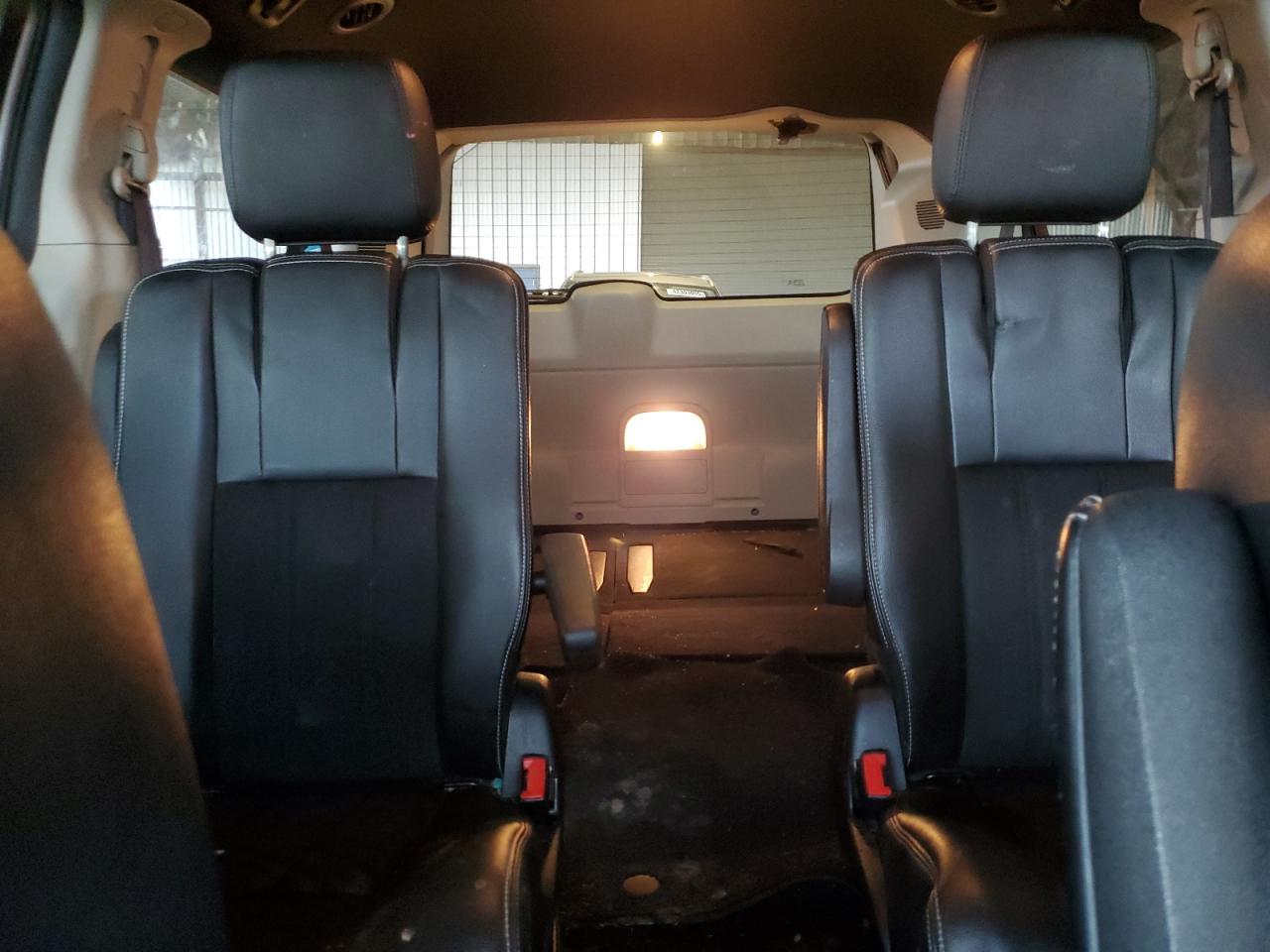 2019 Dodge Caravan VIN 2C4RDGCG5KR744182 Copart auction photo, front end damage thumbnail 10