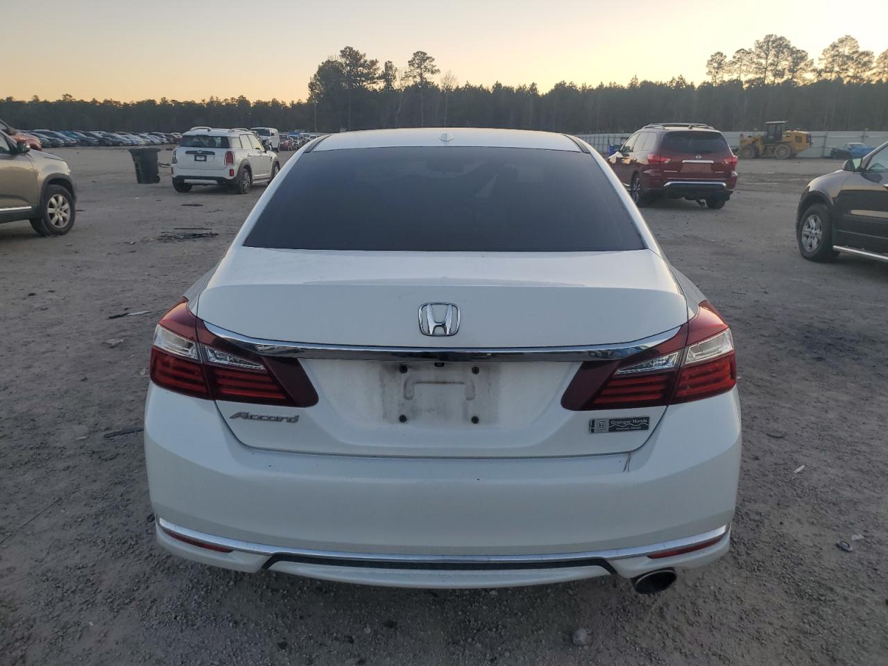 2017 Honda Accord VIN 1HGCR2F08HA099003 Copart auction photo, front end damage thumbnail 6