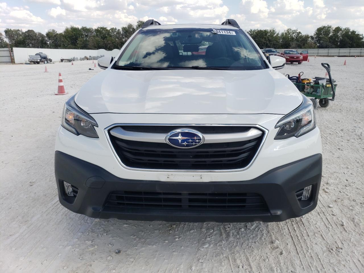 2020 Subaru Outback VIN 4S4BTAEC4L3198394 Copart auction photo, side / rear end damage thumbnail 5