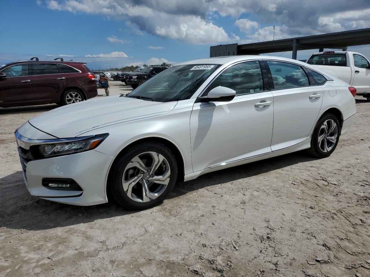 2019 Honda Accord VIN 1HGCV1F54KA163532