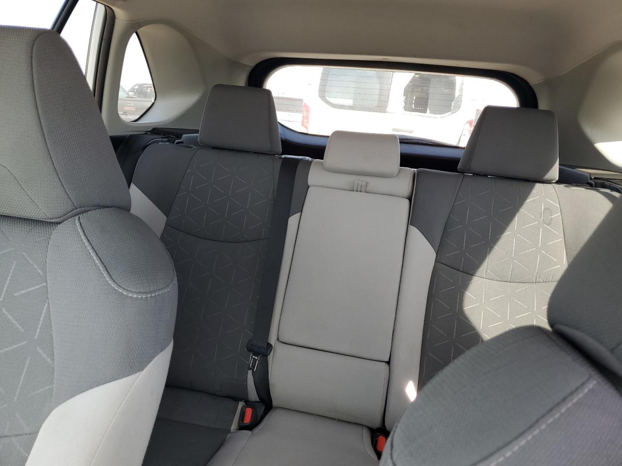 2020 Toyota RAV 4 VIN 2T3W1RFVXLC036343 Copart auction photo, water/flood / minor dent/scratches damage thumbnail 10