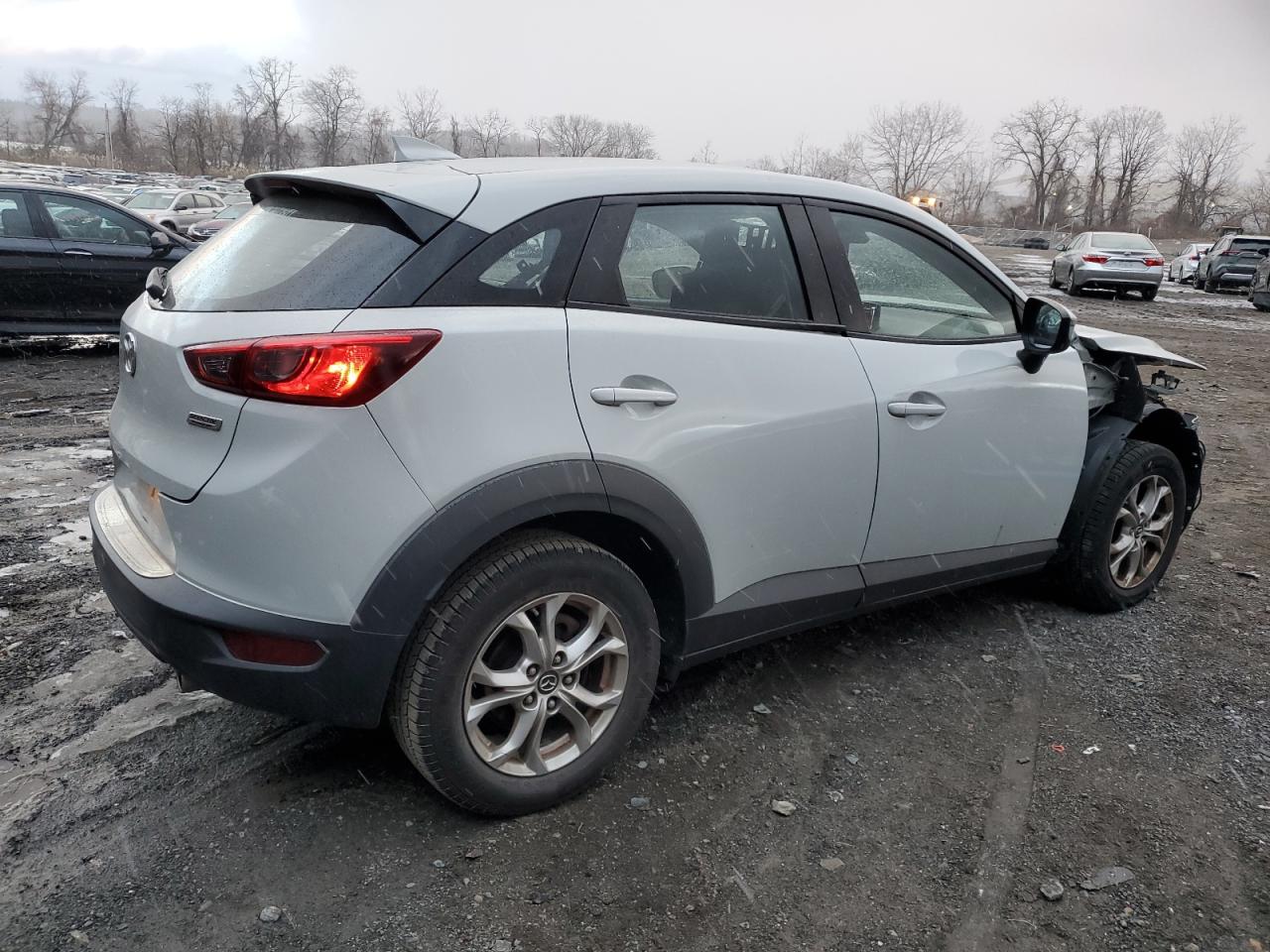 2019 Mazda CX-3 VIN JM1DKFB73K1426755 Copart auction photo, front end / minor dent/scratches damage thumbnail 3