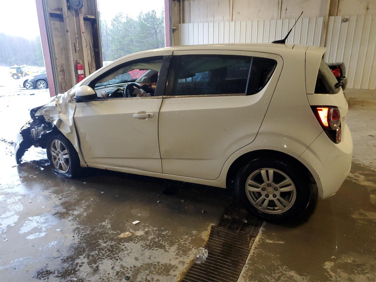2013 Chevrolet Sonic VIN 1G1JC6SB6D4157472 Copart auction photo, front end / side damage thumbnail 2