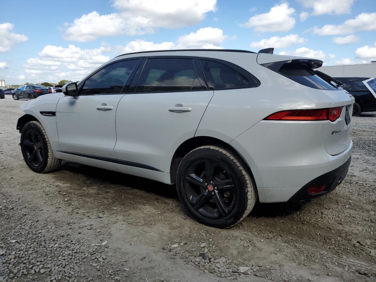 2020 Jaguar F-Pace VIN SADCP2FXXLA618597 Copart auction photo, front end damage thumbnail 2