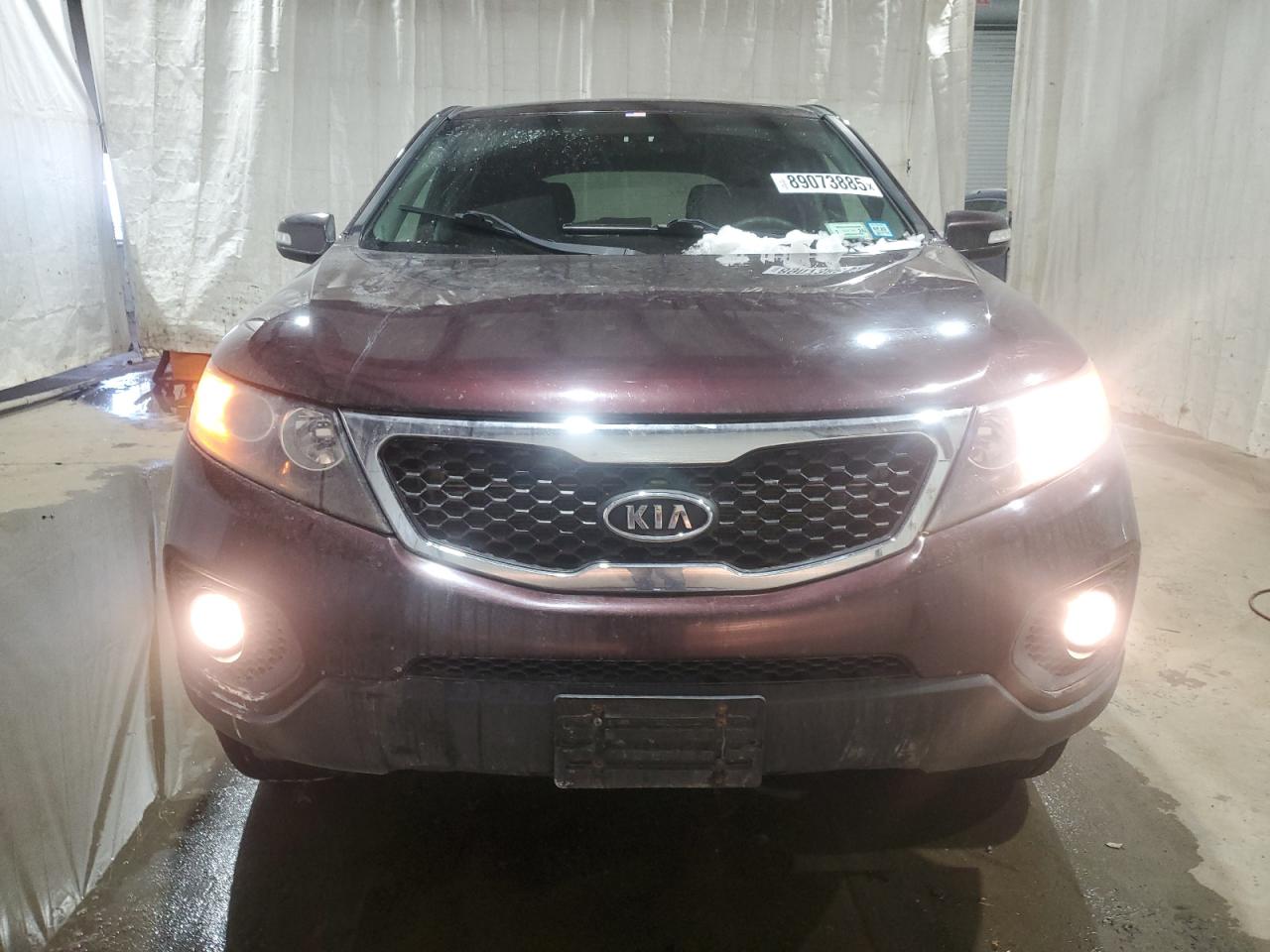 2013 KIA Sorento VIN 5XYKT3A18DG383811 Copart auction photo, minor dent/scratches damage thumbnail 5