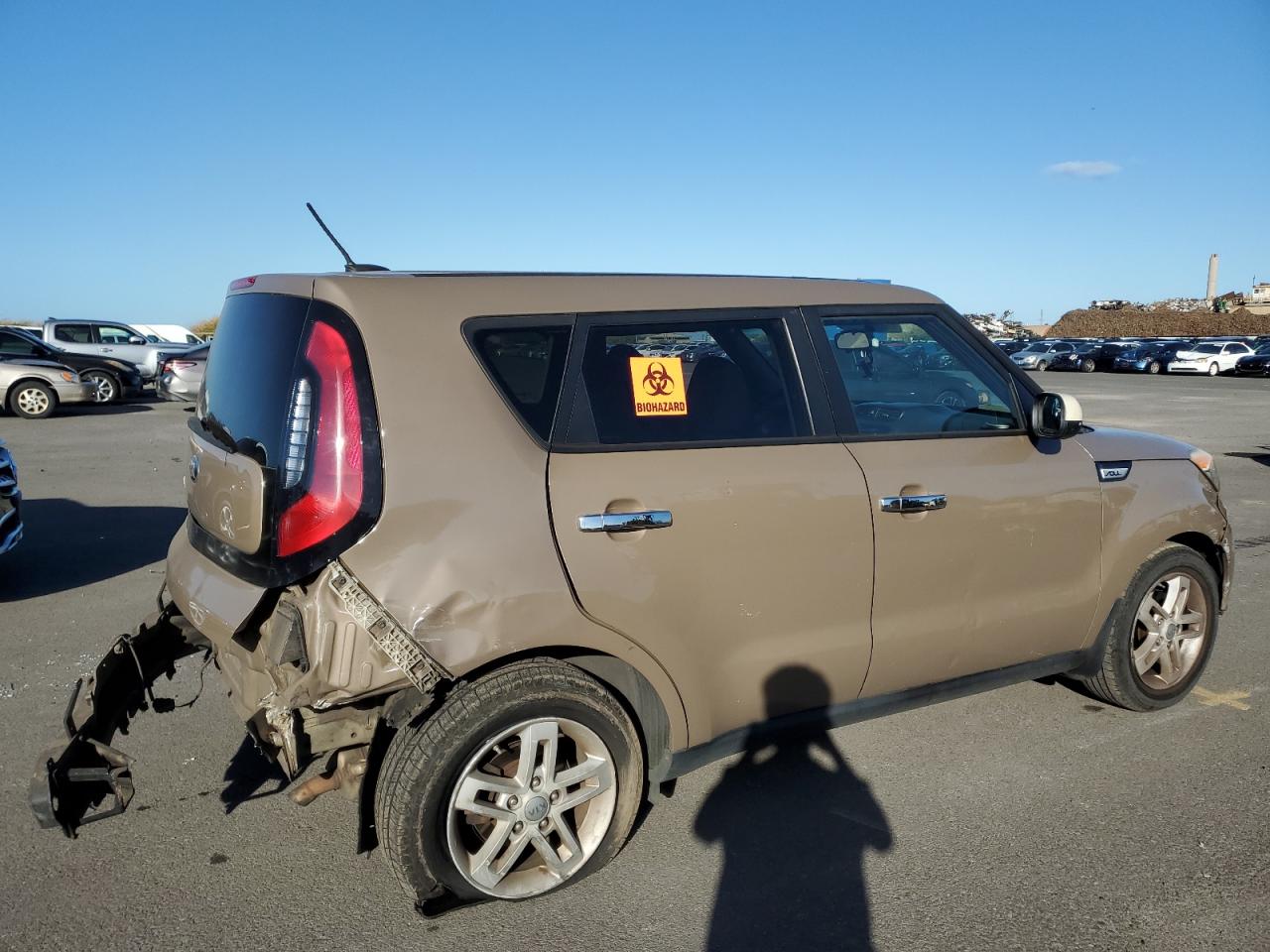 2015 KIA Soul VIN KNDJN2A29F7152831 Copart auction photo, side / rear end damage thumbnail 3