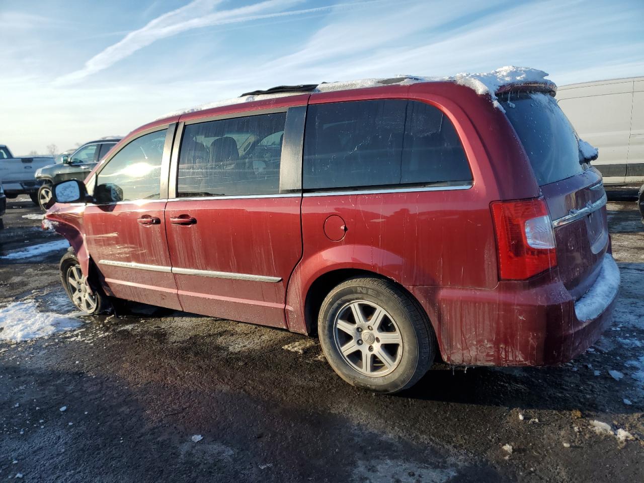 2012 Chrysler Town & Country VIN 2C4RC1BG7CR189965 Copart auction photo, front end damage thumbnail 2