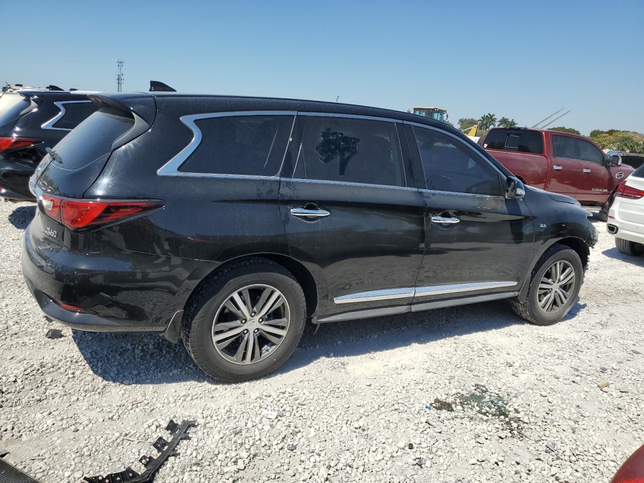 2017 Infiniti QX60 VIN 5N1DL0MN8HC513372 Copart auction photo, front end / side damage thumbnail 3