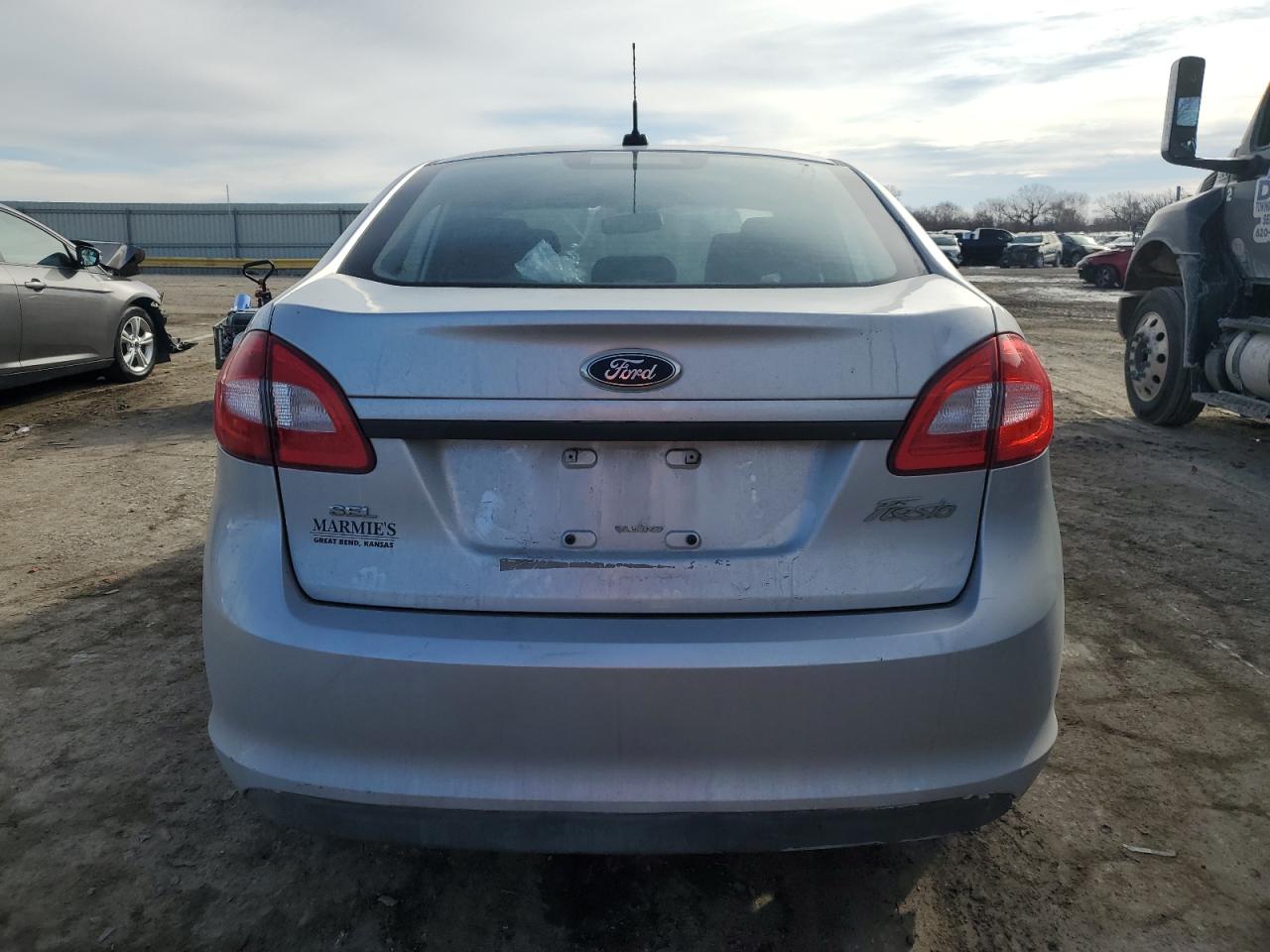 2011 Ford Fiesta VIN 3FADP4CJ7BM173299 Copart auction photo, front end damage thumbnail 6