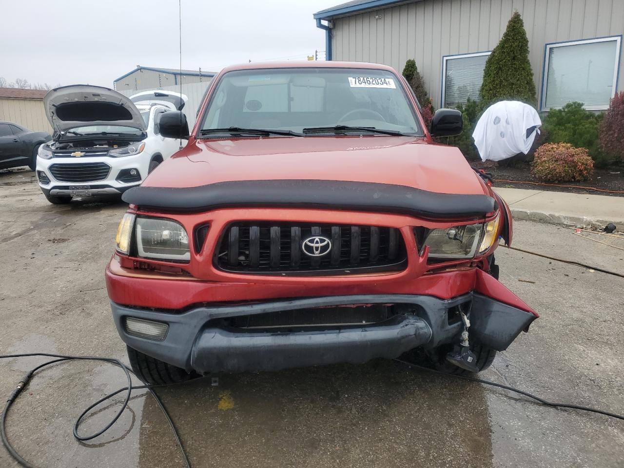 2001 Toyota Tacoma VIN 5TEWN72N91Z878525 Copart auction photo, rear end / front end damage thumbnail 5
