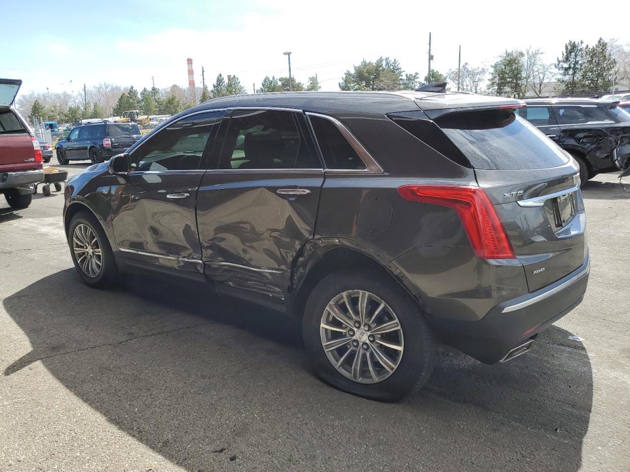 2019 Cadillac XT5 VIN 1GYKNDRS0KZ229941 Copart auction photo, rear end / side damage thumbnail 2