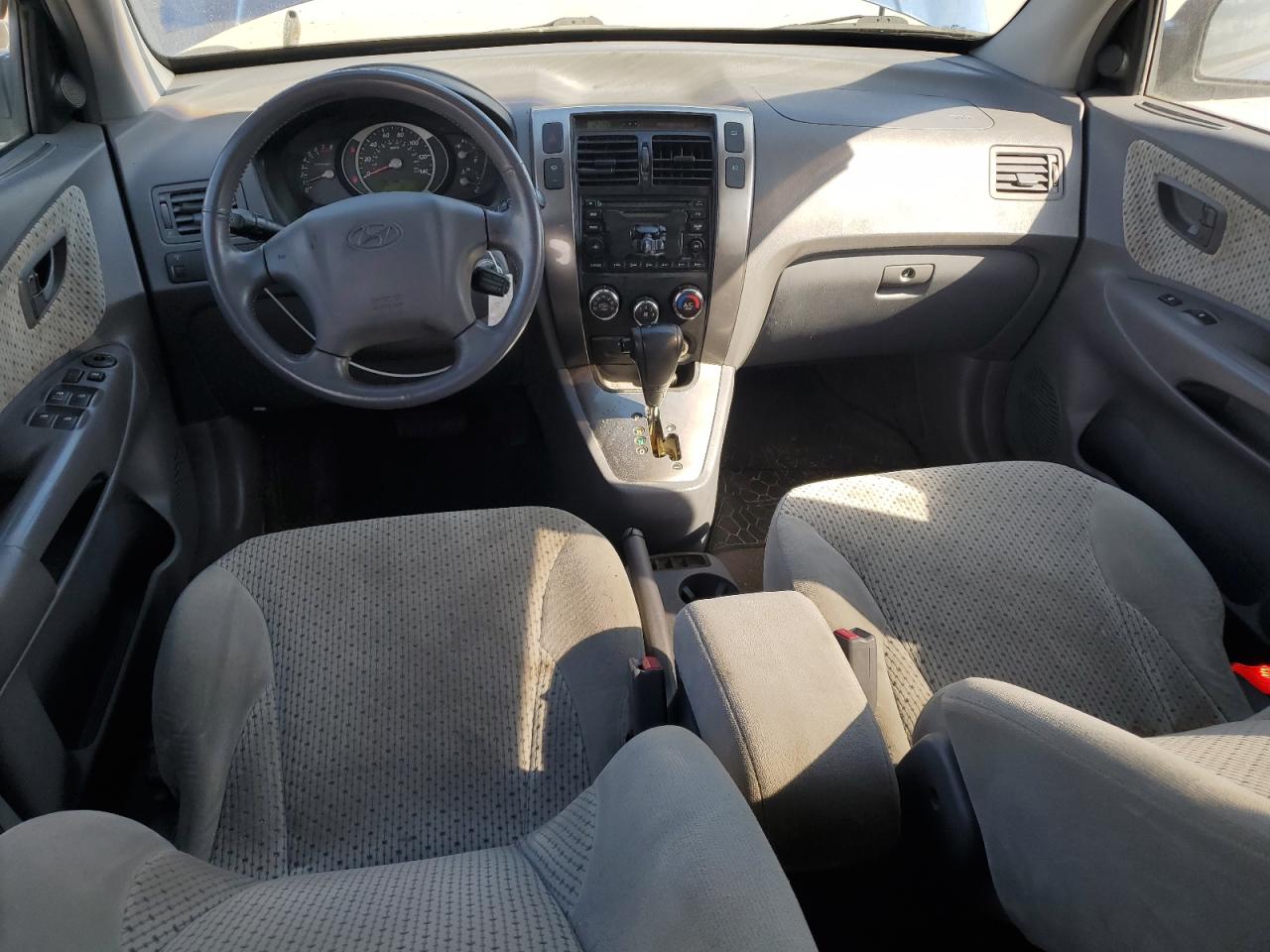 2005 Hyundai Tucson VIN KM8JN12D85U072345 Copart auction photo, side / front end damage thumbnail 8