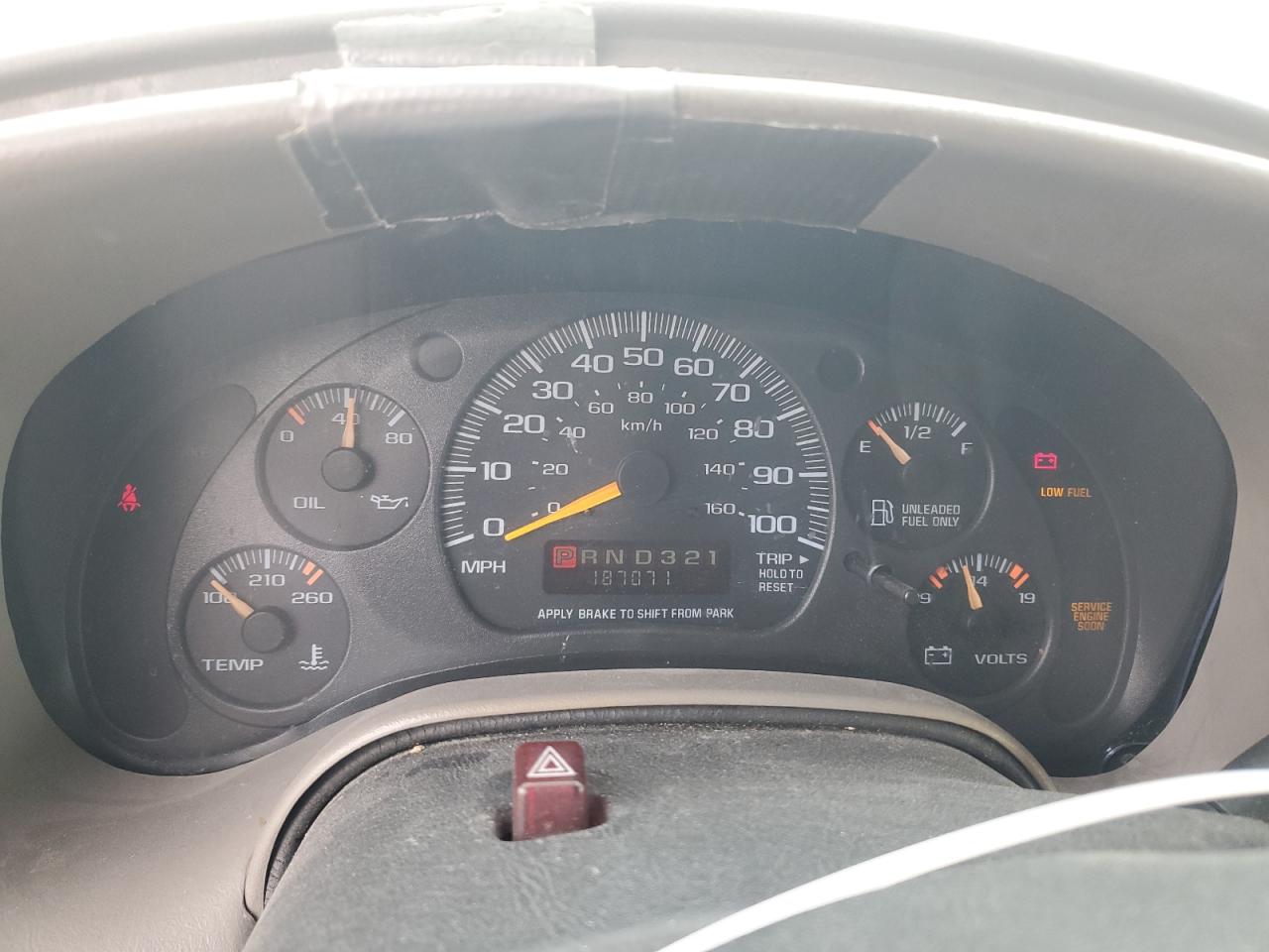 2000 Chevrolet Astro VIN 1GCDM19W0YB118424 Copart auction photo, front end / minor dent/scratches damage thumbnail 9
