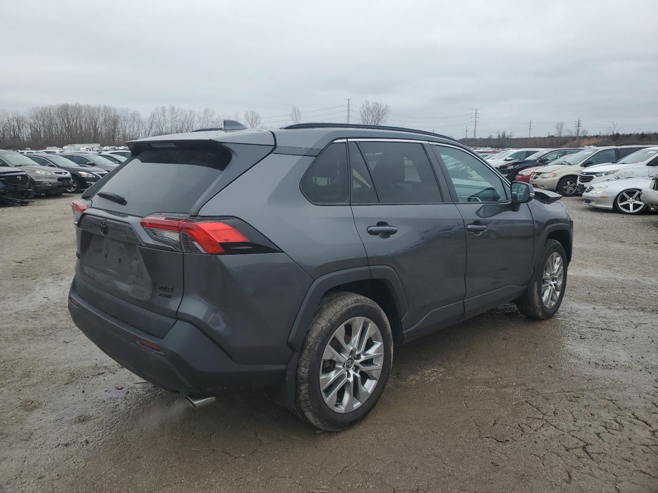 2020 Toyota RAV 4 VIN 2T3A1RFV9LC133253 Copart auction photo, front end damage thumbnail 3