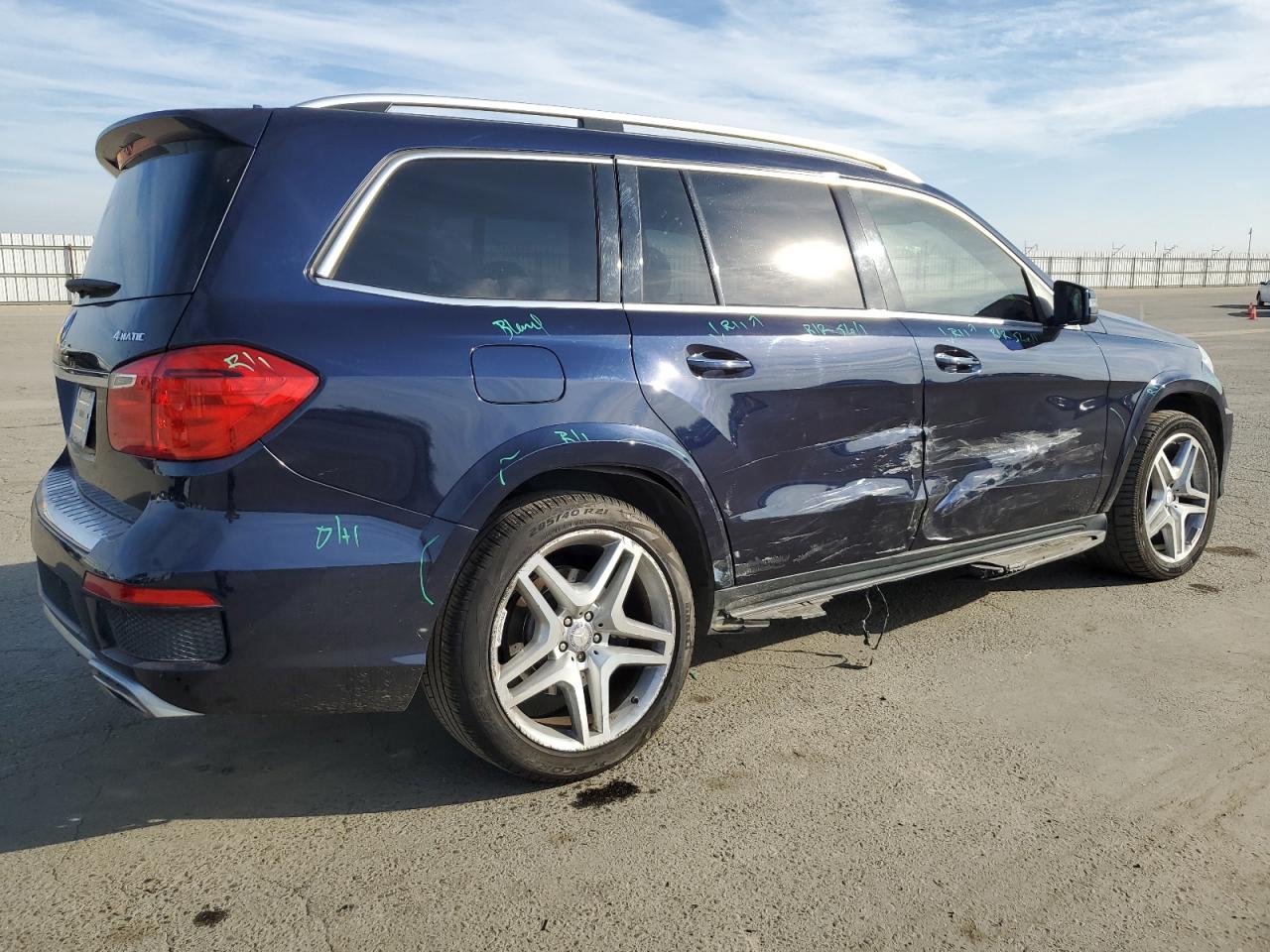 2013 Mercedes-Benz GL-klasse VIN 4JGDF7DE5DA165391 Copart auction photo, side damage thumbnail 3