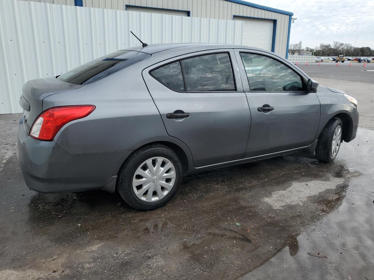 2017 Nissan Versa VIN 3N1CN7AP2HL870787 Copart auction photo, minor dent/scratches damage thumbnail 3