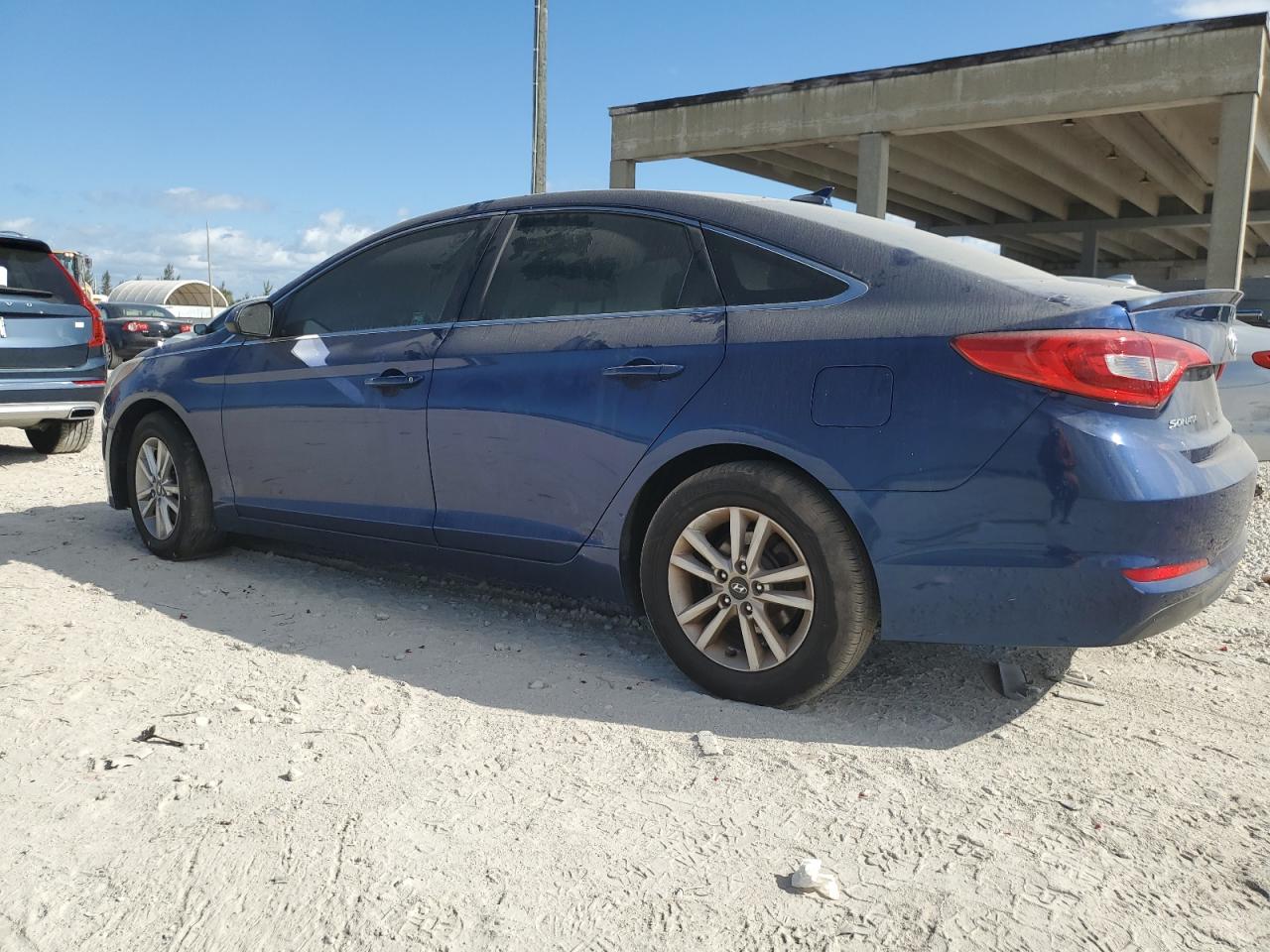 2017 Hyundai Sonata VIN 5NPE24AFXHH570063 Copart auction photo, burn - interior / minor dent/scratches damage thumbnail 2