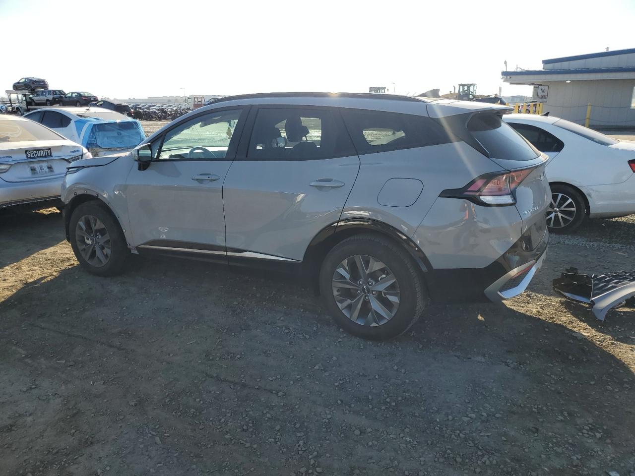 2023 KIA Sportage VIN 5XYK43AF8PG133627 Copart auction photo, front end damage thumbnail 2