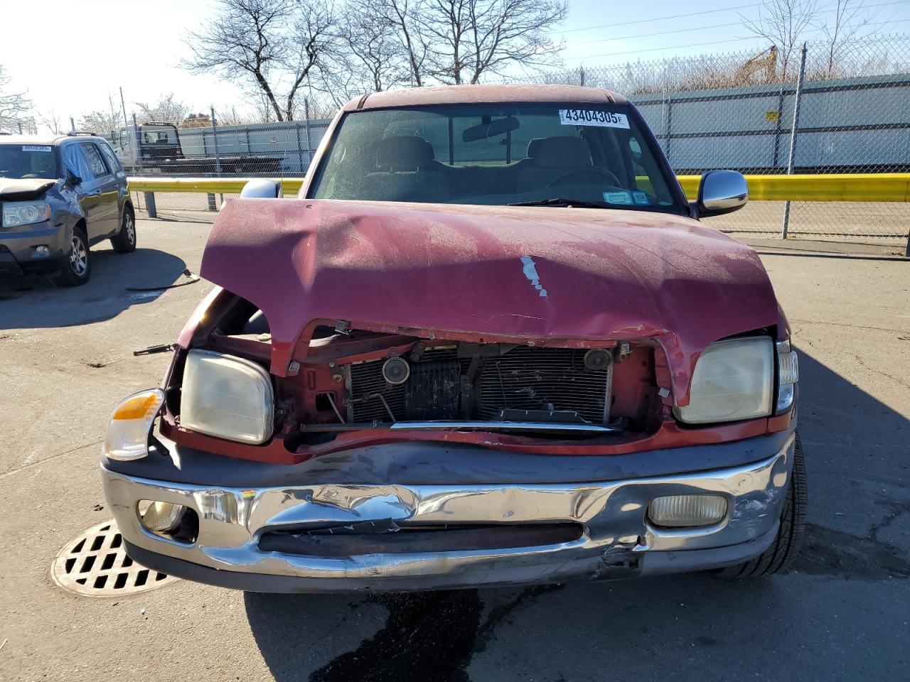 2000 Toyota Tundra VIN 5TBBT4410YS095297 Copart auction photo, front end / minor dent/scratches damage thumbnail 5