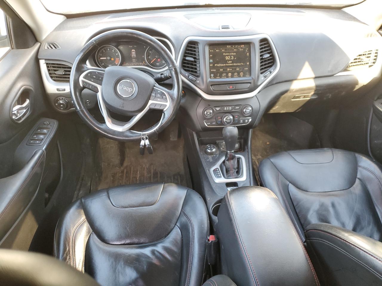 2015 Jeep Cherokee VIN 1C4PJMBS1FW740020 Copart auction photo, rear end / minor dent/scratches damage thumbnail 8