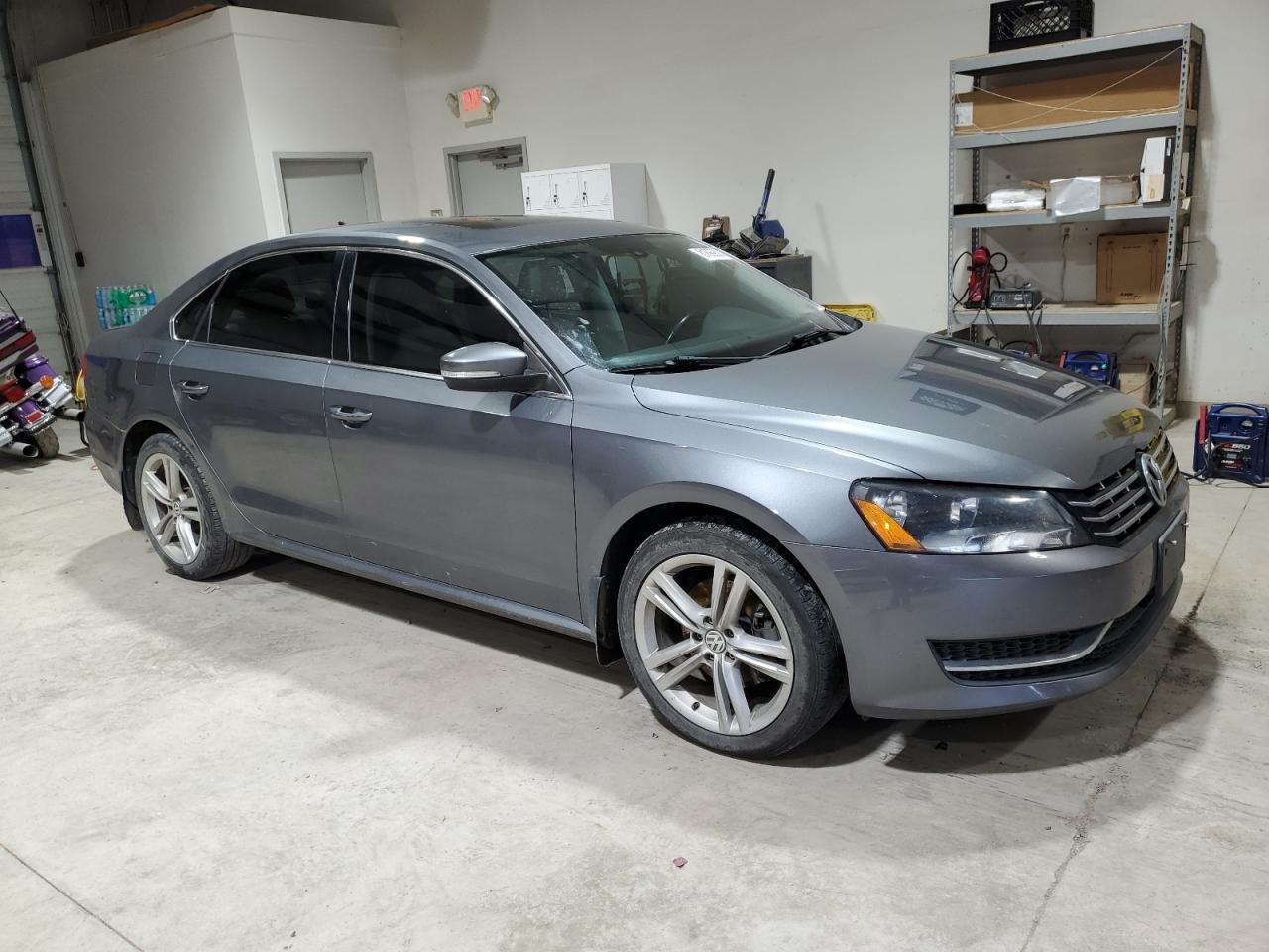 2014 Volkswagen Passat VIN 1VWBN7A31EC094419 Copart auction photo, front end / side damage thumbnail 4