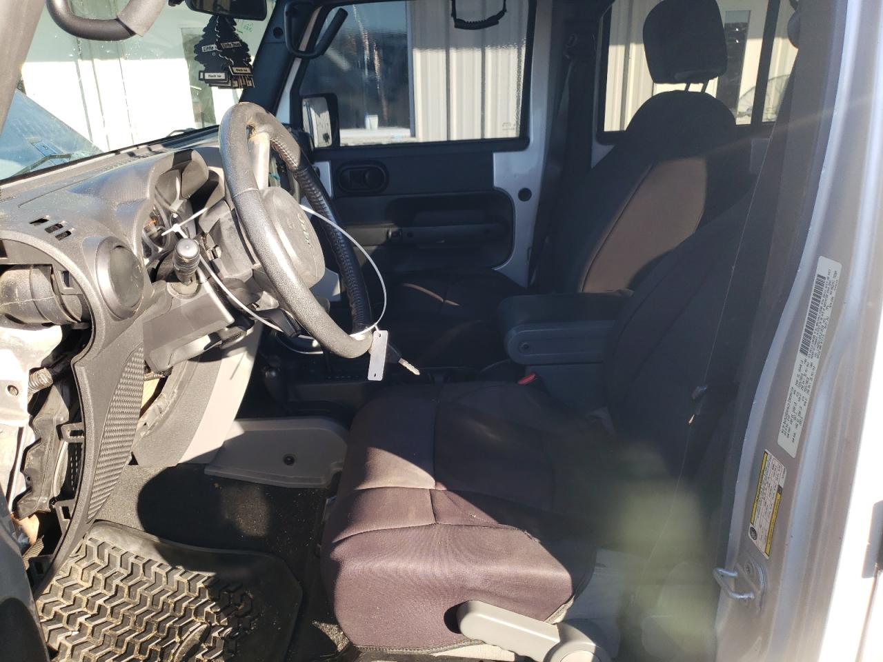 2007 Jeep Wrangler VIN 1J4GA59197L218526 Copart auction photo, front end damage thumbnail 7