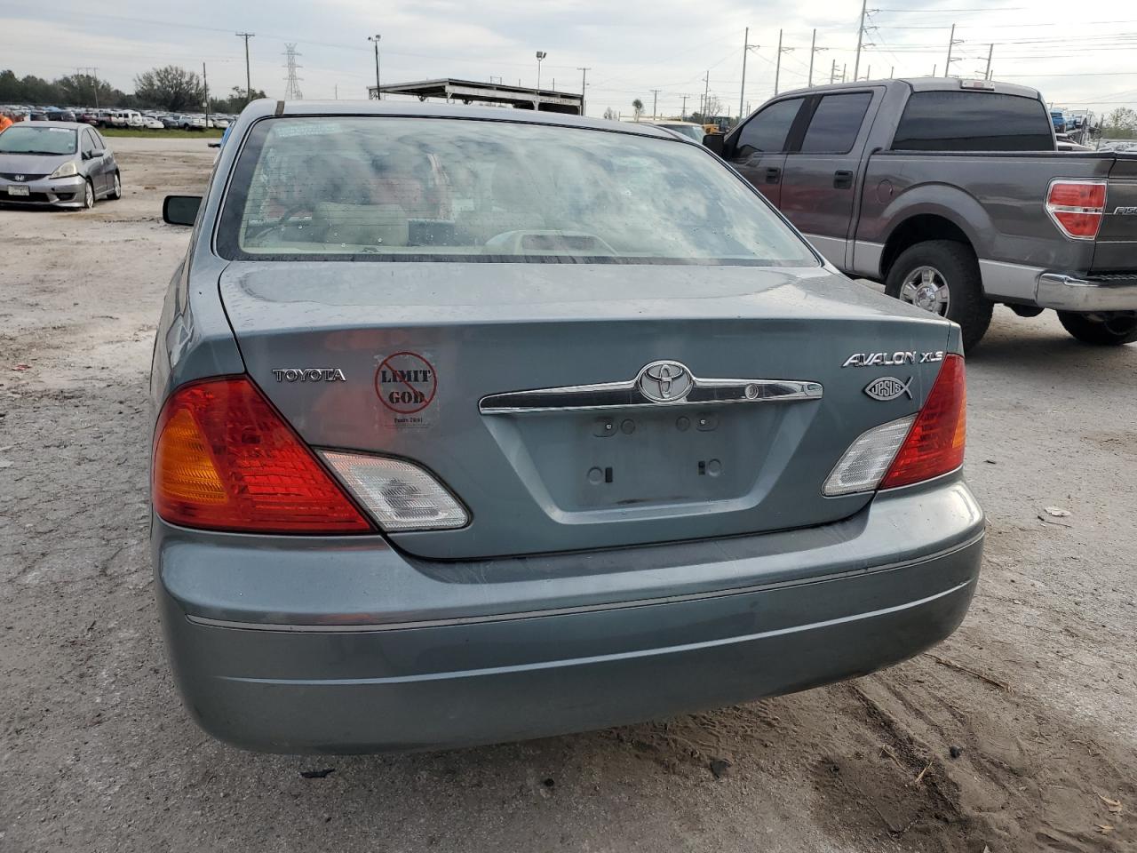 2000 Toyota Avalon VIN 4T1BF28B1YU062872 Copart auction photo, side damage thumbnail 6