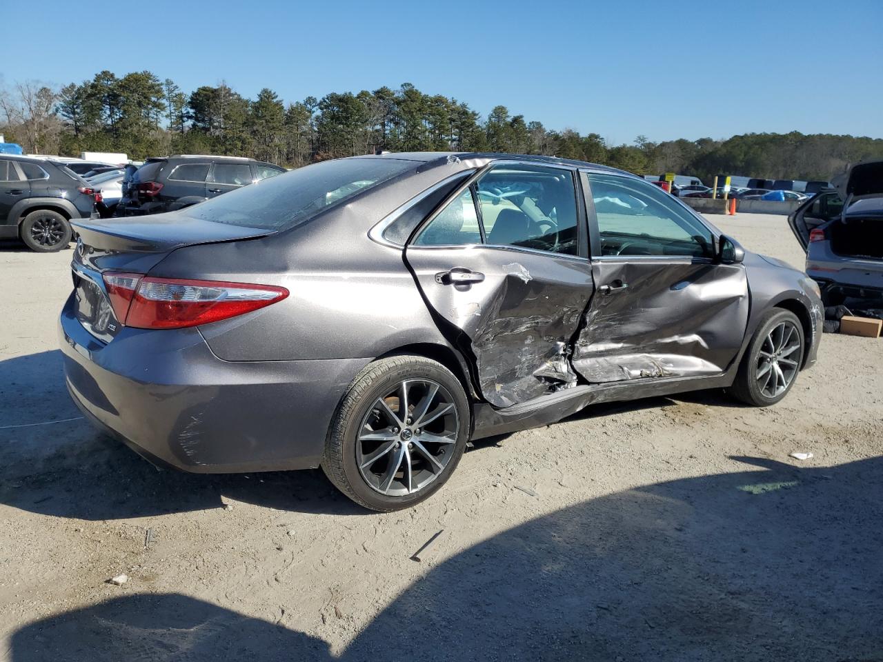 2017 Toyota Camry VIN 4T1BK1FK5HU579973 Copart auction photo, side damage thumbnail 3
