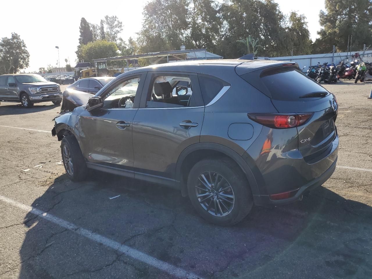 2020 Mazda CX-5 VIN JM3KFACM7L0753872 Copart auction photo, front end / minor dent/scratches damage thumbnail 2