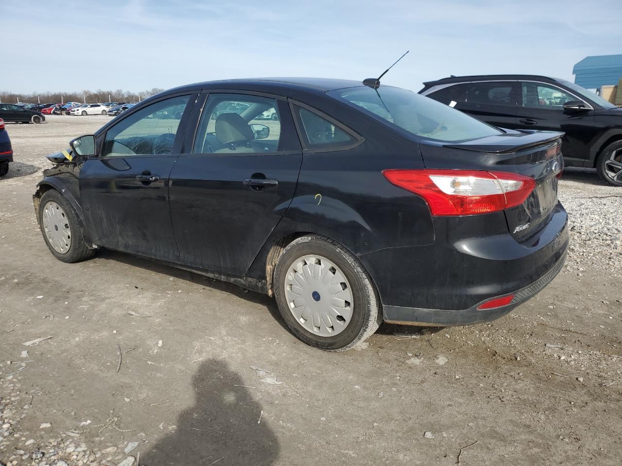 2014 Ford Focus VIN 1FADP3F27EL356562 Copart auction photo, front end / side damage thumbnail 2