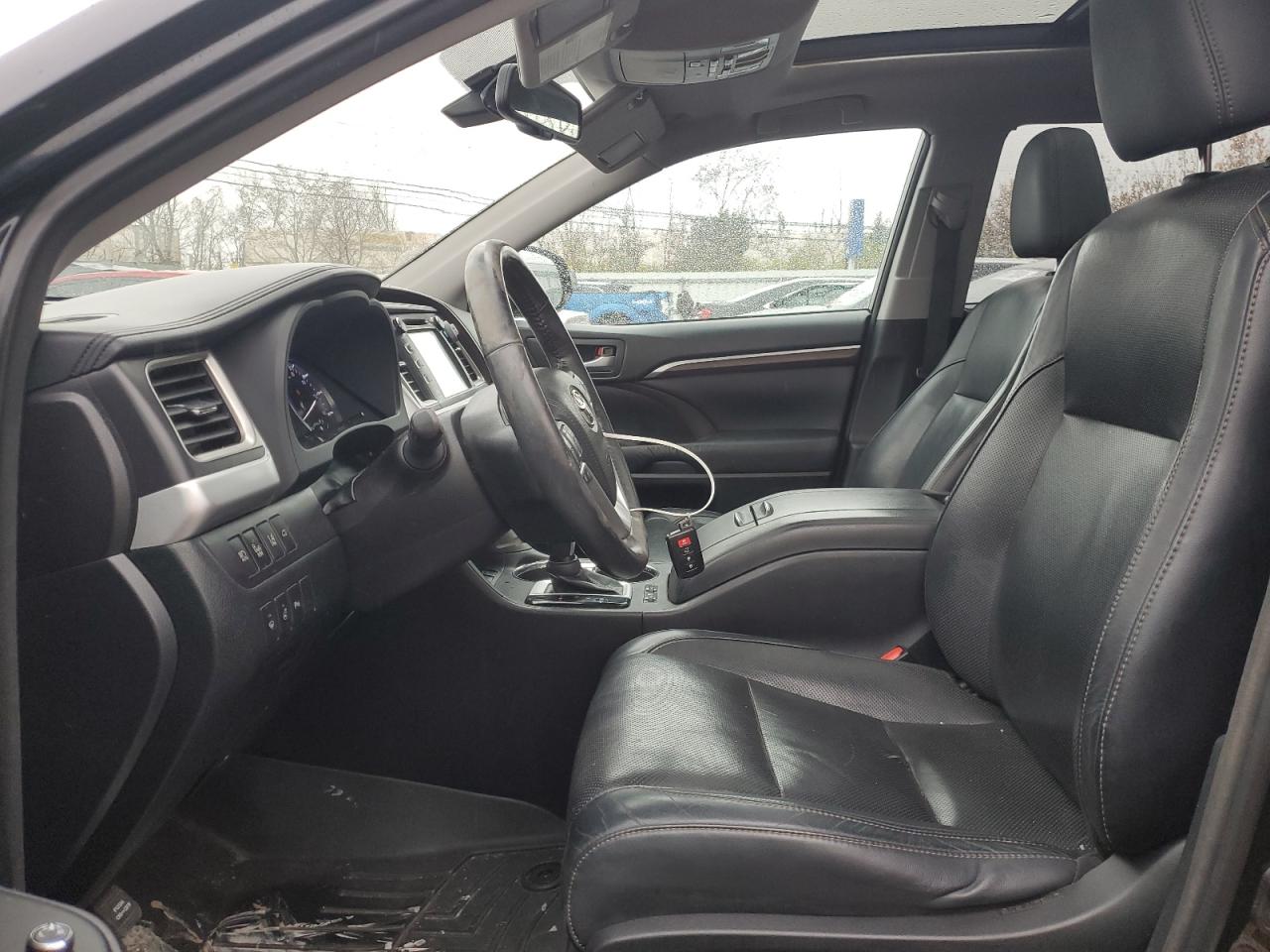 2015 Toyota Highlander VIN 5TDDKRFH8FS203267 Copart auction photo, front end / side damage thumbnail 7